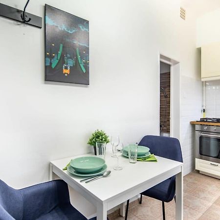 Convenient Apartment At Gastro Driven Location Budapest Esterno foto