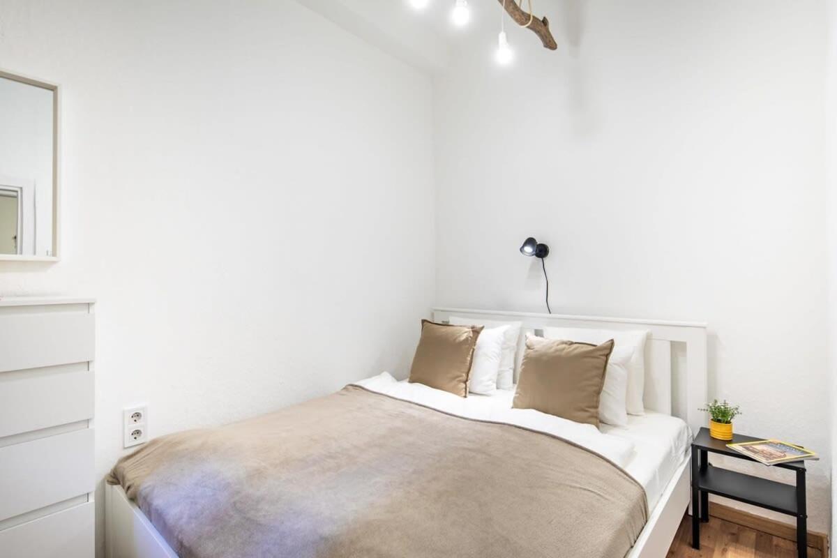 Convenient Apartment At Gastro Driven Location Budapest Esterno foto