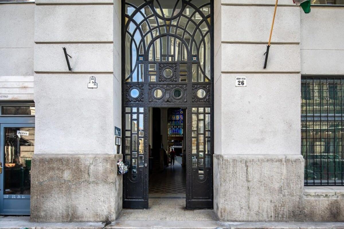Convenient Apartment At Gastro Driven Location Budapest Esterno foto